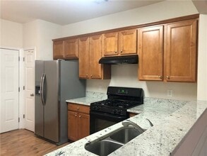2105 Hailston Dr NW in Duluth, GA - Building Photo - Building Photo
