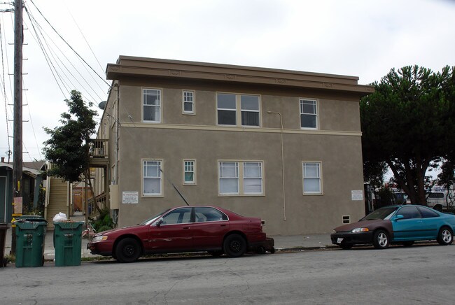 2316 Brooks Ave in Richmond, CA - Foto de edificio - Building Photo