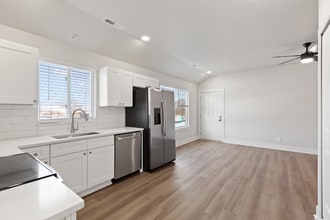 1215 Corporate Dr in Adrian, MI - Building Photo - Building Photo