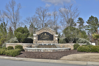 Lullwater At Riverwood I in Evans, GA - Foto de edificio - Building Photo