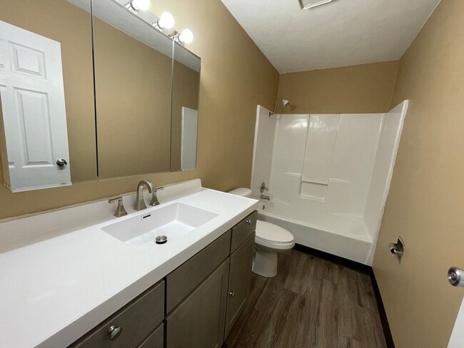1610 5th Ave in Silvis, IL - Building Photo - Building Photo