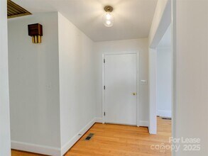 1432 Bevis Dr in Charlotte, NC - Building Photo - Building Photo