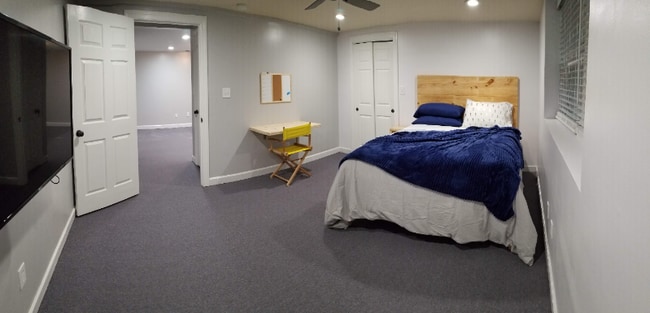 property at 4015 E Crestview Dr NW