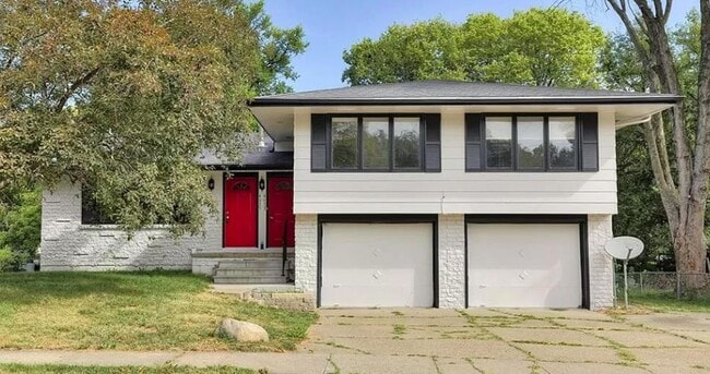 4633 Euclid Ave in Des Moines, IA - Foto de edificio - Building Photo