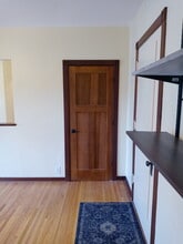 2733 Girard Ave S in Minneapolis, MN - Building Photo - Building Photo