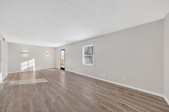 12115 Partridge Run Dr in Florissant, MO - Building Photo - Building Photo