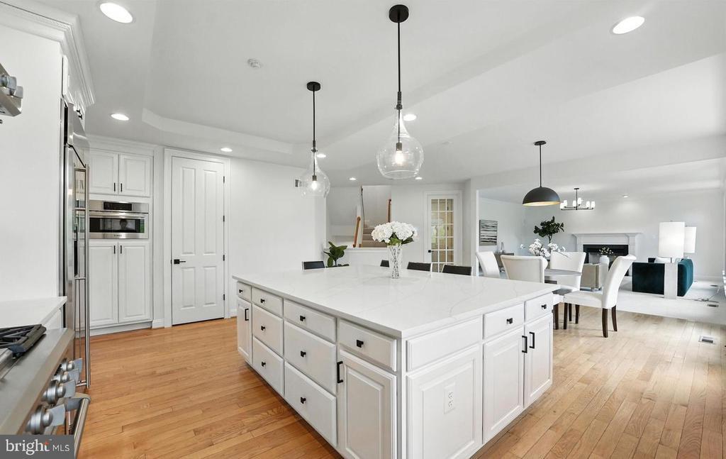 6634 Brawner St in McLean, VA - Building Photo