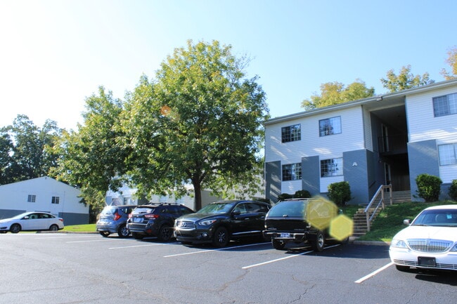 Avondale Park in Clarksville, TN - Foto de edificio - Building Photo