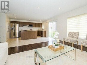 17 Raithby Cres in Ajax, ON - Building Photo - Building Photo