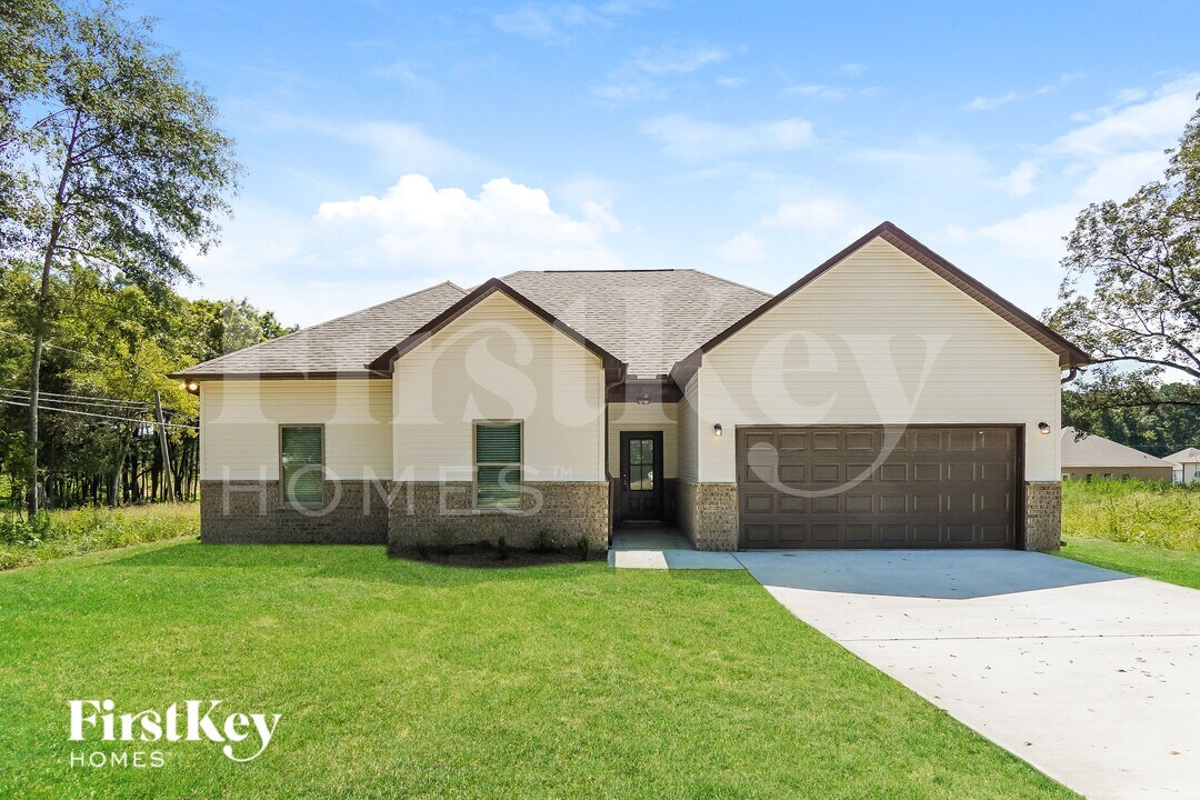 350 S Pine Dr in Jasper, AL - Foto de edificio