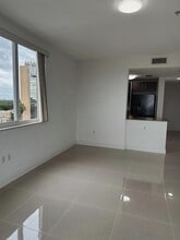 2701 SW 3rd Ave, Unit 606 in Miami, FL - Building Photo - Building Photo