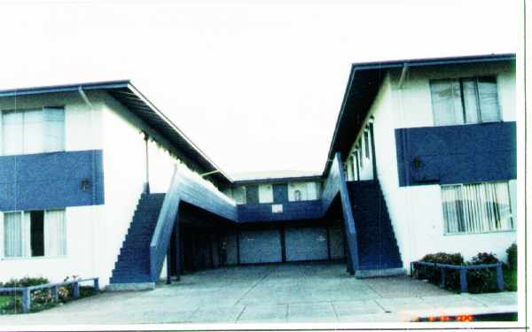 1450 Hess Rd in Redwood City, CA - Building Photo - Building Photo