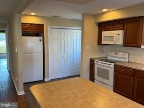 15 W Floral Ave in Pleasantville, NJ - Building Photo - Building Photo