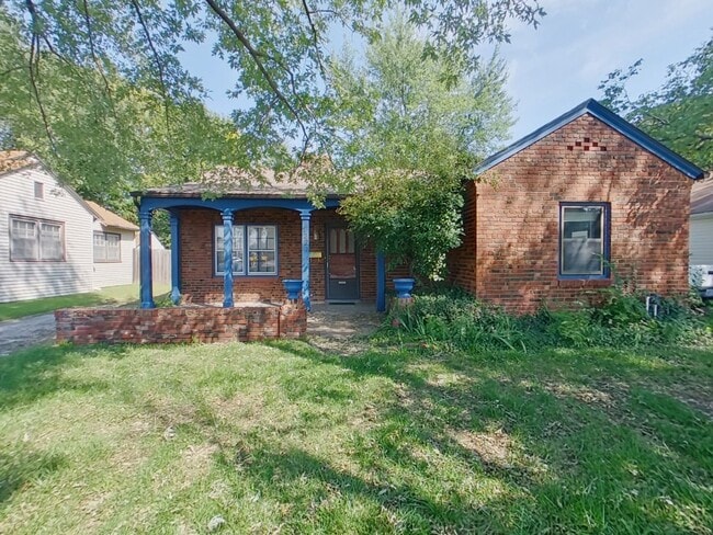 property at 122 S Glendale St