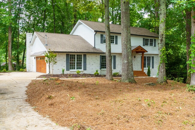 280 E Valley Dr in Marietta, GA - Building Photo - Building Photo