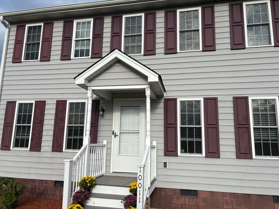 10011 Highview Ave in Glen Allen, VA - Building Photo
