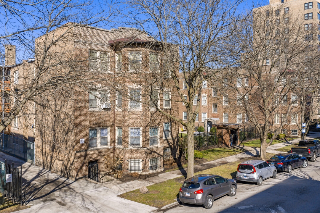 6930-6942 S Crandon Ave in Chicago, IL - Foto de edificio