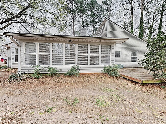 1459 Chaseway Cir in Powder Springs, GA - Building Photo - Building Photo