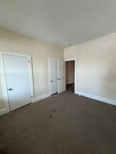 3 W 4th St in Pottstown, PA - Building Photo - Building Photo