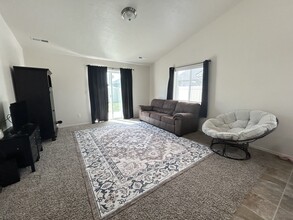 5514 Junegrass Way in Caldwell, ID - Building Photo - Building Photo