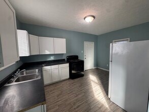 1805 N Wabash Ave in Kokomo, IN - Building Photo - Building Photo