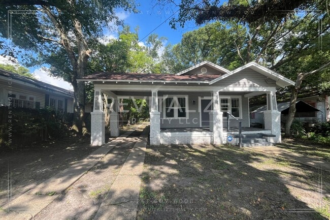 562 Flint St in Mobile, AL - Building Photo - Building Photo