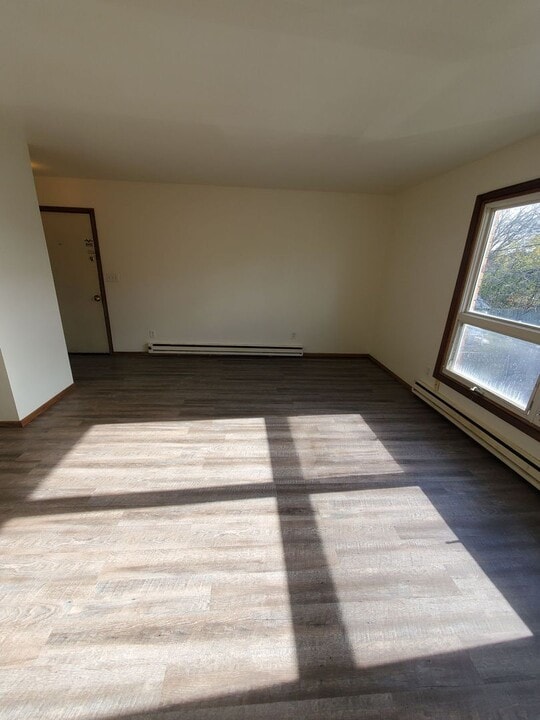 449 Dunbar Ave in Waukesha, WI - Building Photo