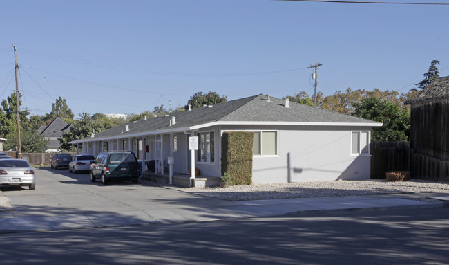 632 7th St in Hollister, CA - Building Photo - Building Photo