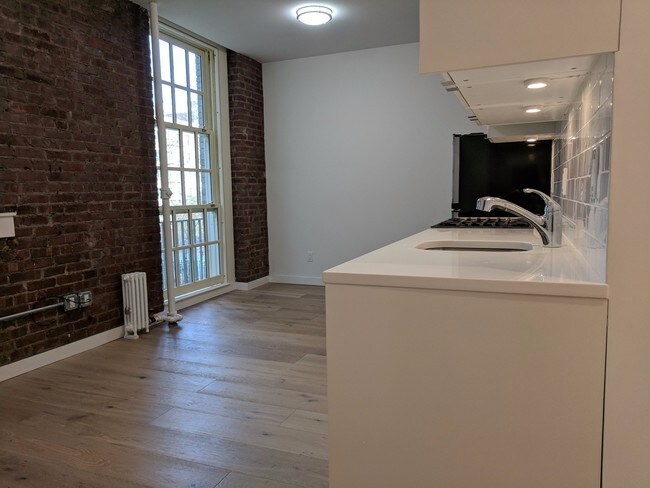 517 E 77th St-Unit -2K in New York, NY - Foto de edificio - Building Photo
