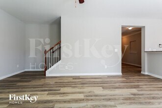 3832 Humber Ct in Cumming, GA - Foto de edificio - Building Photo