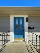 1292 Main St in Dallas, OR - Building Photo - Building Photo