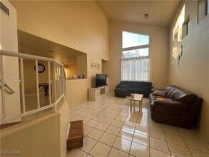 8657 Keewatin Ct in Las Vegas, NV - Building Photo - Building Photo