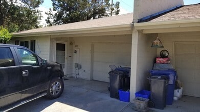 853 SE Stratford Ct in Bend, OR - Building Photo - Building Photo