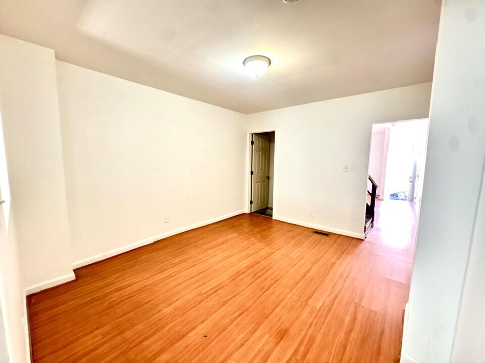 2432 Etting St in Baltimore, MD - Building Photo