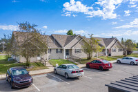 Grand Oak Tree Apartments photo'