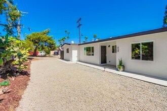 658 Las Flores Dr in San Marcos, CA - Building Photo - Building Photo