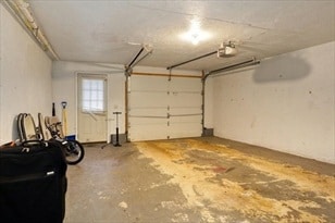 31-33 5th Ave in Webster, MA - Building Photo - Building Photo