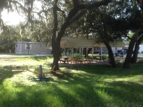 8841 Richmond St in Gibsonton, FL - Building Photo - Building Photo