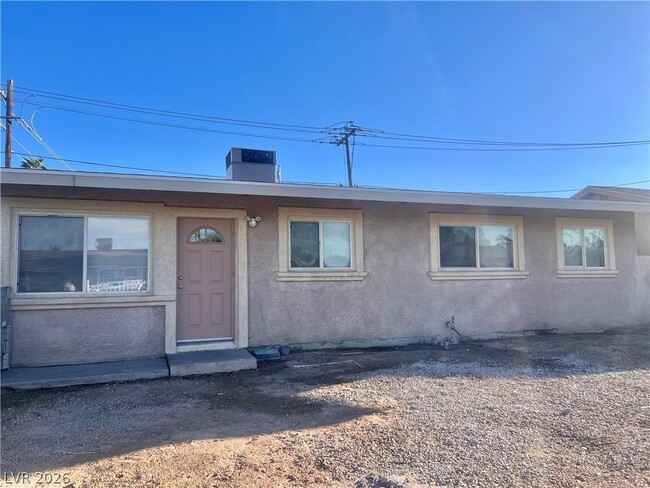 2624 E Brady Ave in Las Vegas, NV - Building Photo - Building Photo