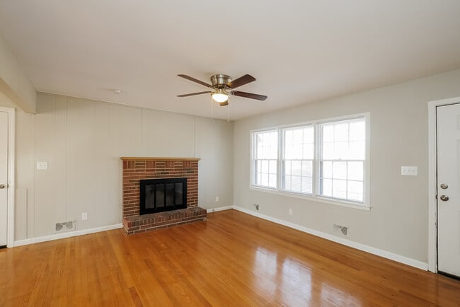 10505 E 79th St in Raytown, MO - Building Photo - Building Photo