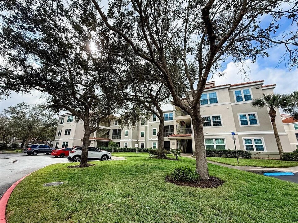 23710 Walden Center Dr in Estero, FL - Building Photo