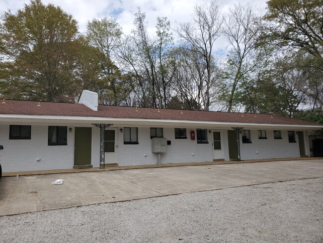 3815 Mc Vay St SW in Huntsville, AL - Building Photo - Building Photo