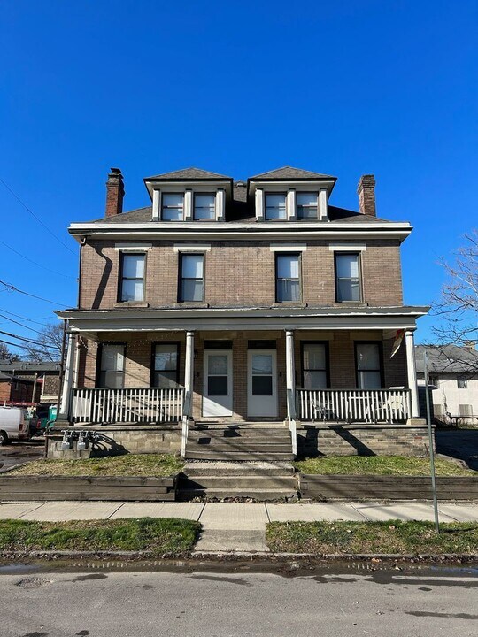 1555-1557-1557 Hunter Ave in Columbus, OH - Building Photo