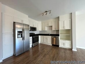 1 Candy Apple Dr in Dartmouth, MA - Building Photo - Building Photo