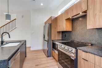 2206 Arroyo Ave in Dallas, TX - Building Photo - Building Photo