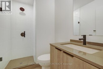 181-1181 Sterling Rd in Toronto, ON - Building Photo - Building Photo