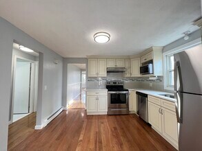 74 Baker St in Belmont, MA - Building Photo - Building Photo