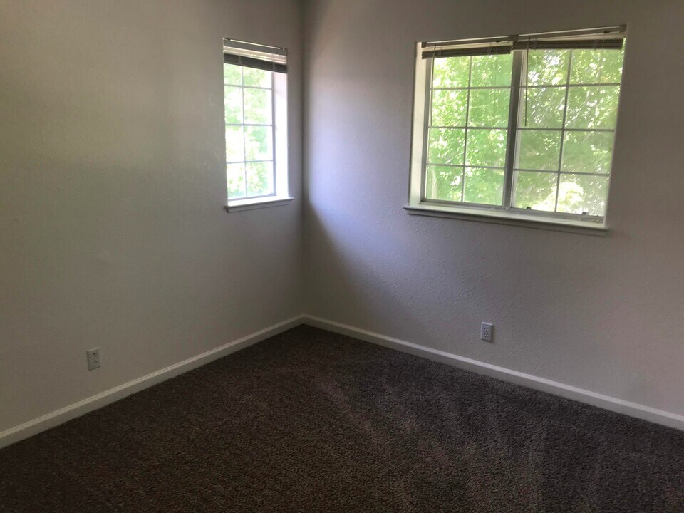 494 Len Cir in Reno, NV - Building Photo