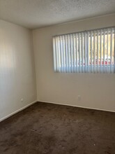 Las Flores Apartments in Brawley, CA - Building Photo - Building Photo