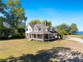 31103 Lakeshore Blvd in Willowick, OH - Building Photo